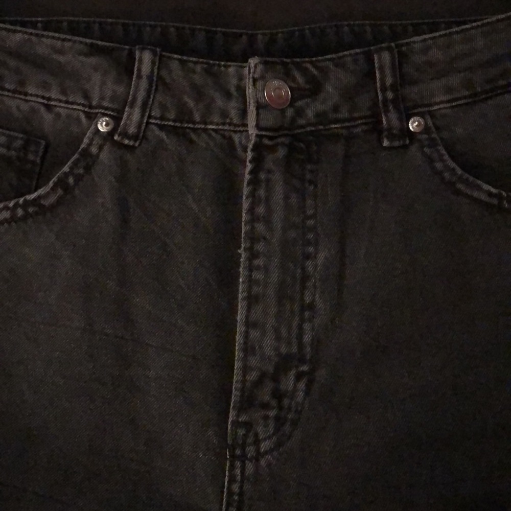 Divided 90s Baggy High Waisted Jeans - Picture 5 of 11